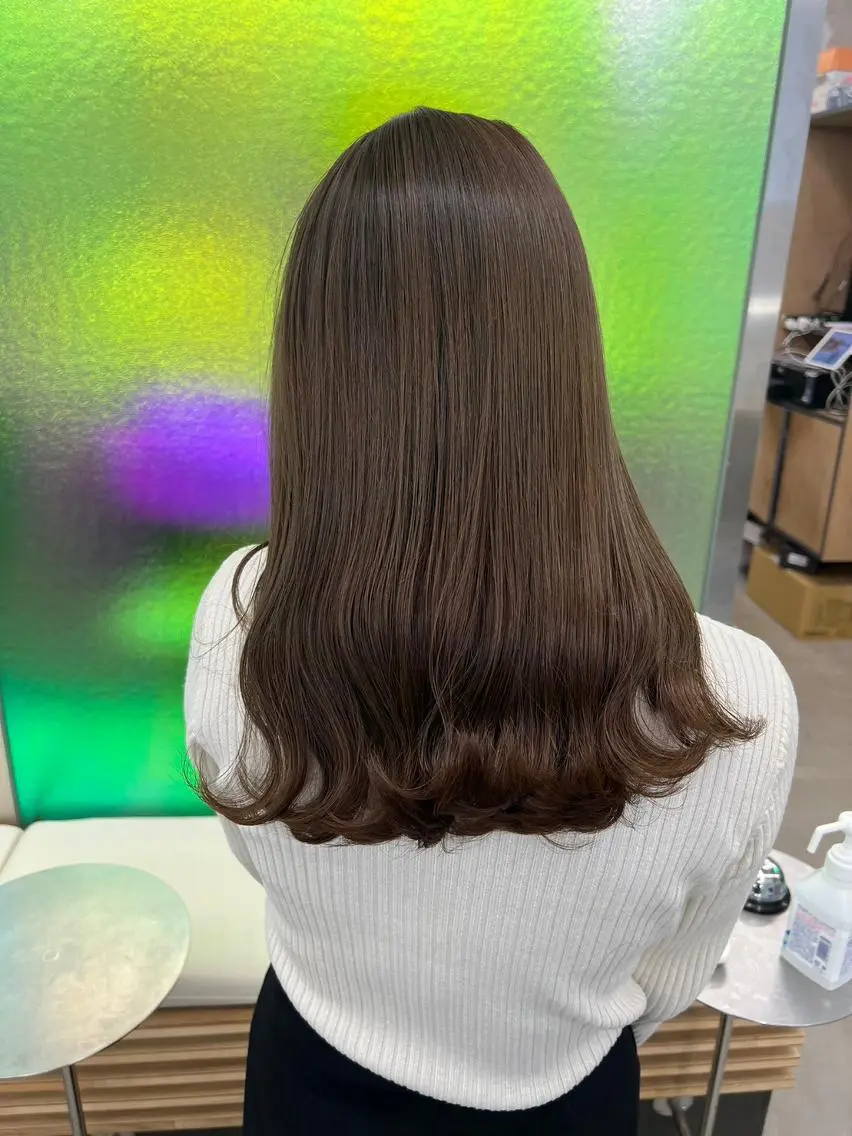セミロング カラー パーマ ヘアアレンジ セミロングパーマ アディクシーカラー アッシュ ベージュカラー ブラウンカラー カット ヘアカラー トリートメント 【ヘアケア特化型】 newi天王寺のヘアスタイル