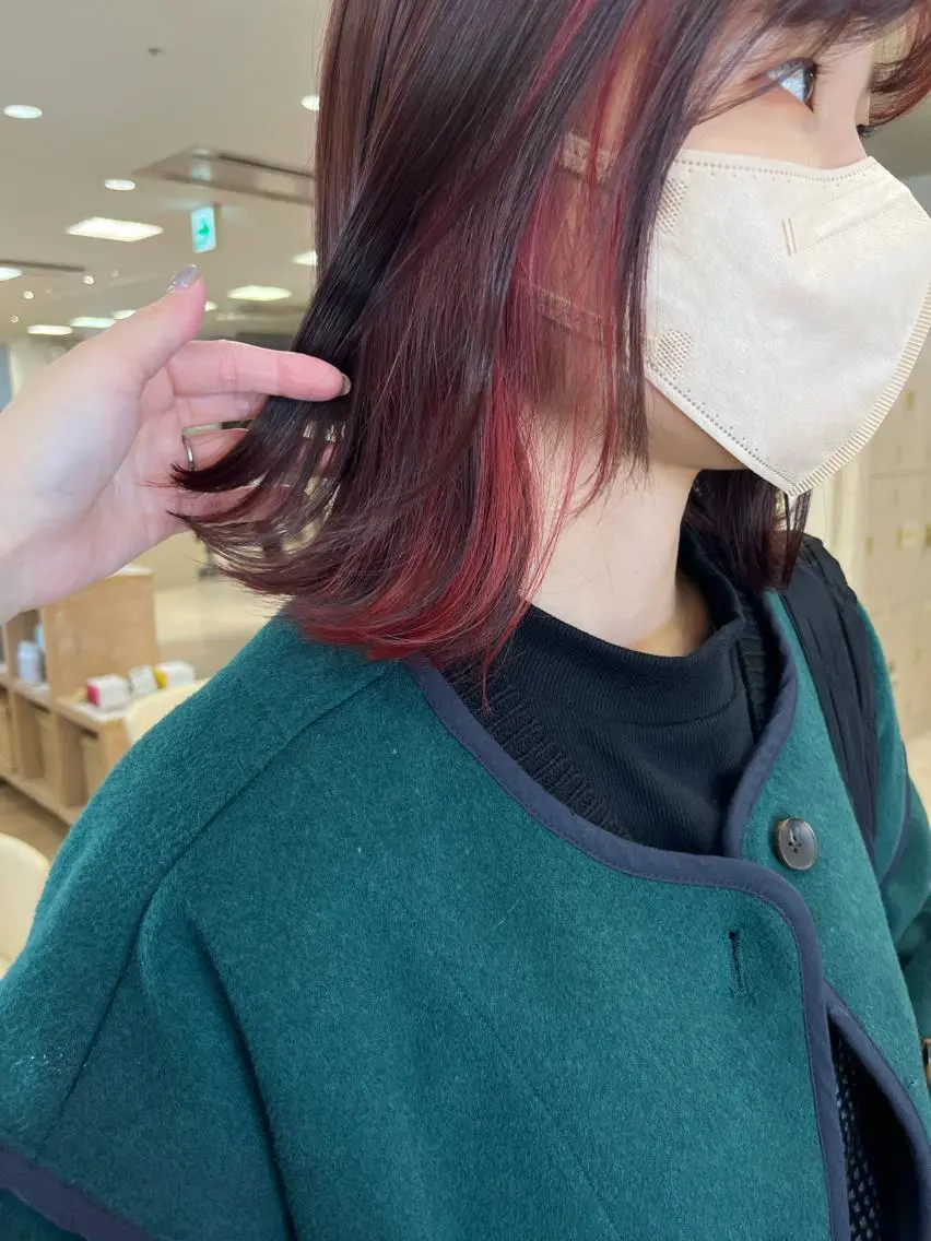 セミロング カラー 暖色/ブリーチカラー 🎀 M i k uのヘアスタイル
