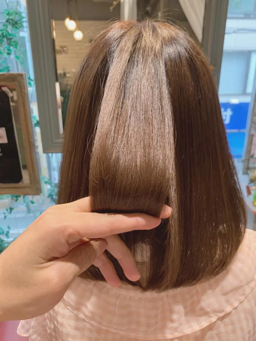ミディアム カラー ベージュカラー ミルクティーベージュ ハイライト／レイヤー 木下翔太のヘアスタイル