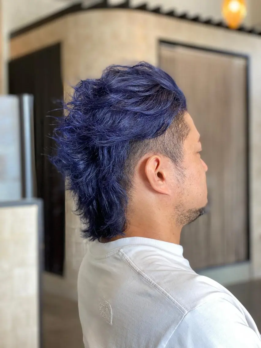 カラー メンズ メンズブリーチ 黒髪 ブリーチ ブルーカラー ブルーブラック カット ヘアカラー 宮城 将大のヘアスタイル