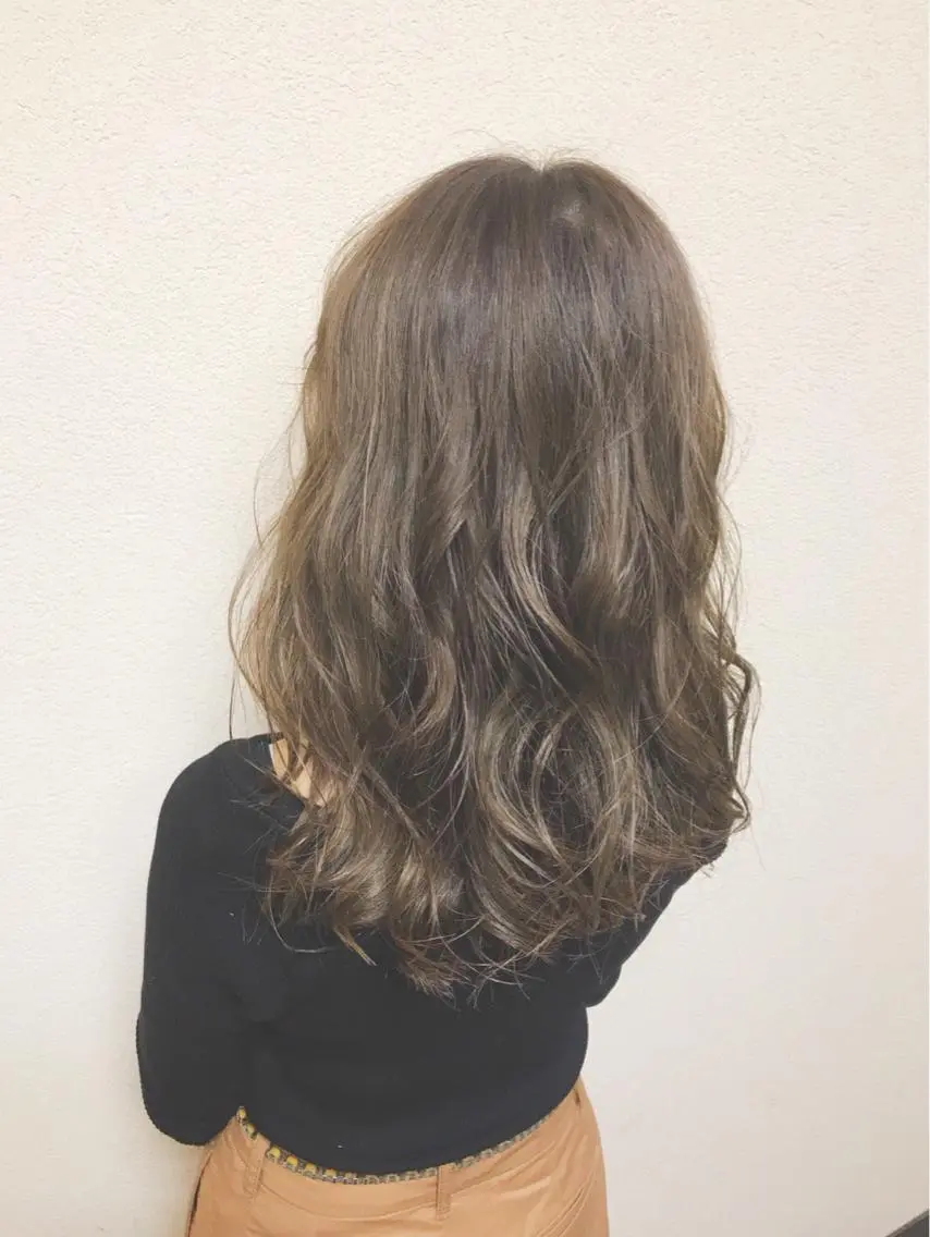 セミロング カラー アッシュ ベージュカラー 髪質改善/縮毛矯正 /美髪🩵イケダのヘアスタイル