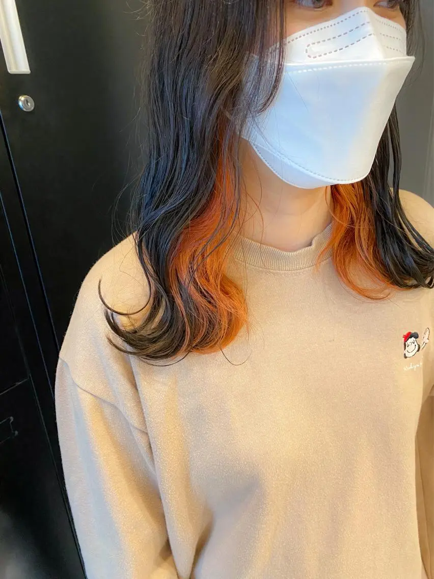 セミロング カラー オレンジ louwe 武藤幸世のヘアスタイル