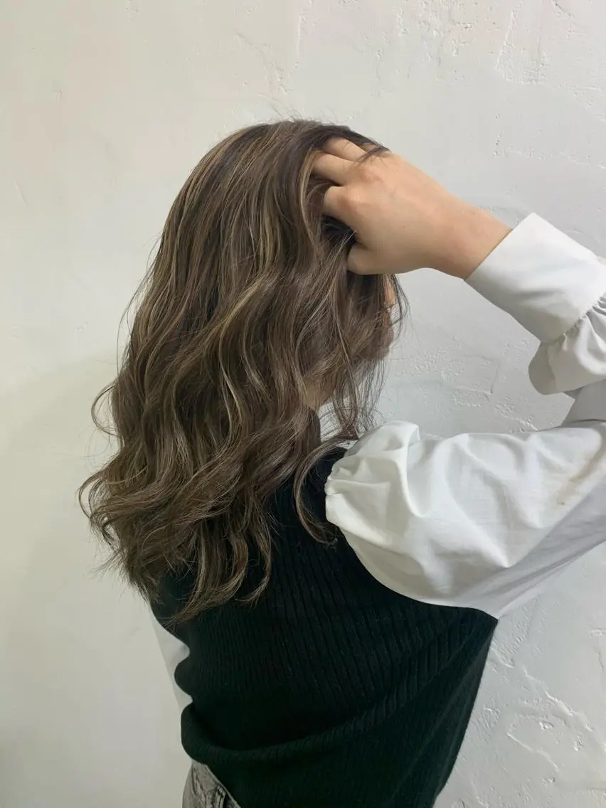 カラー 艶髪ハイトーンカラー kana♡のヘアスタイル