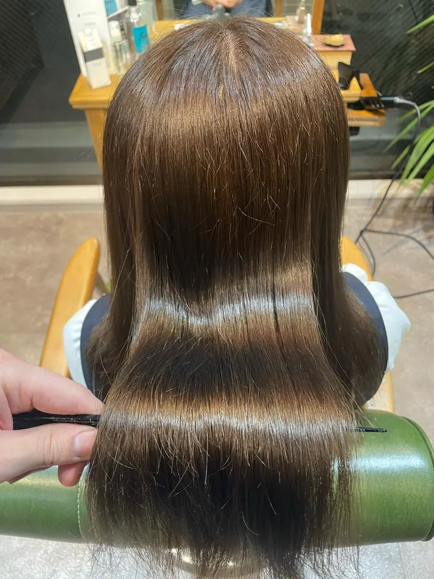 セミロング カット トリートメント 美髪 透明感カラーSotaのヘアスタイル