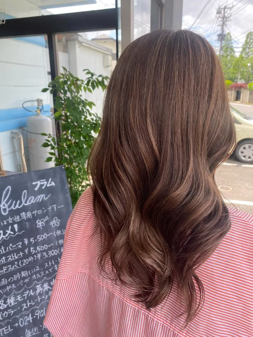 カラー アッシュ ハイライトカラー ヘアカラー トリートメント MIKU ／fulamのヘアスタイル