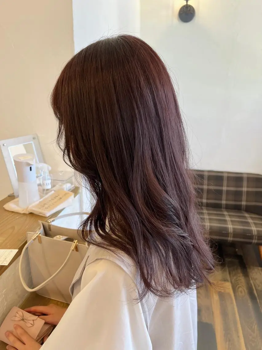 ロング カラー ブリーチ ラベンダーカラー ラベンダーピンク ブリーチなしカラー ピンクカラー 伊藤ゆかり/髪質改善 /透明感カラーのヘアスタイル