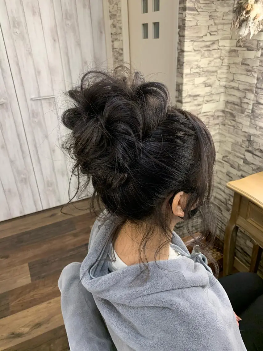 ヘアアレンジ お団子ヘア hair make  Lucciのヘアスタイル