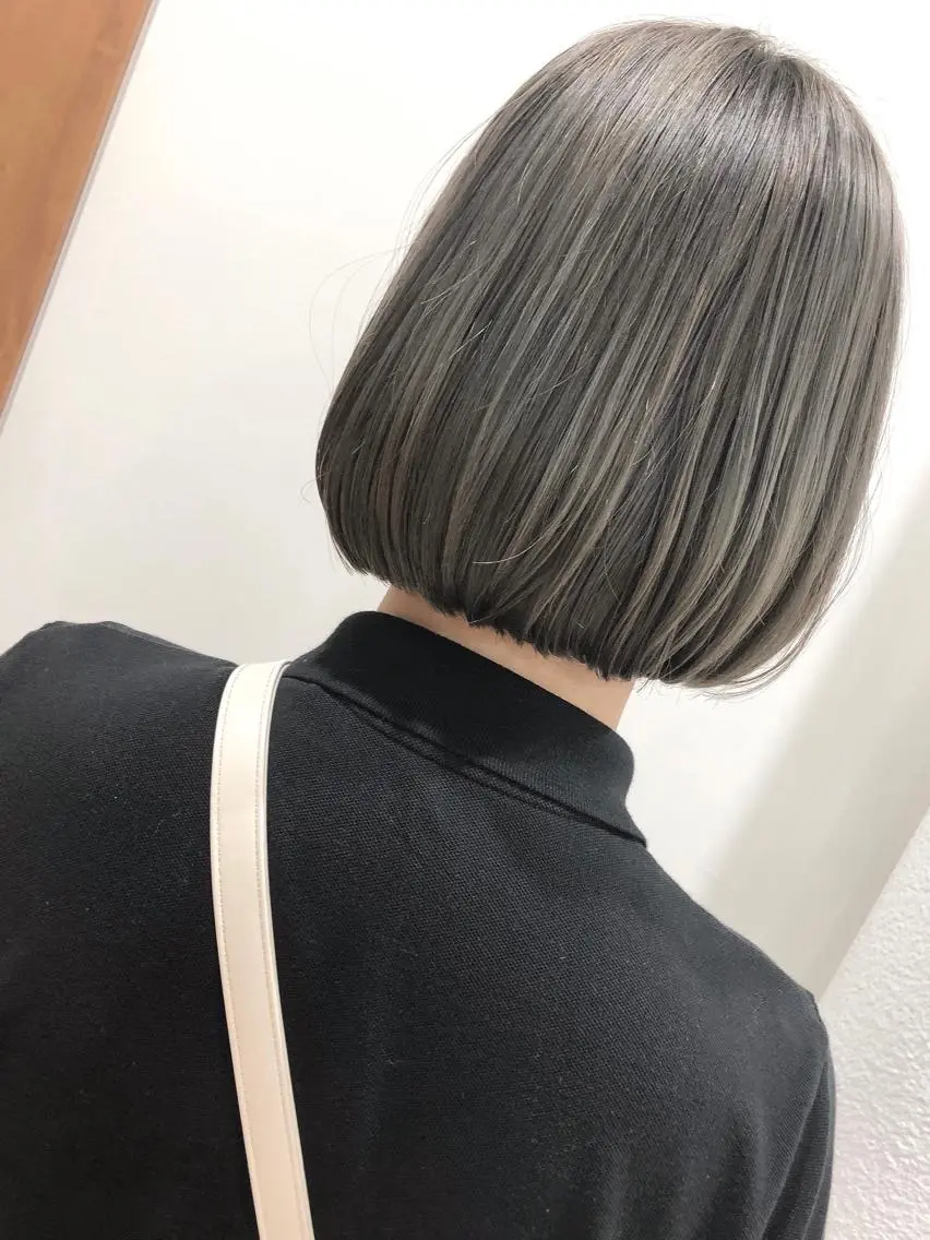 ミディアム カラー ALLY/廣瀬 眞子のヘアスタイル