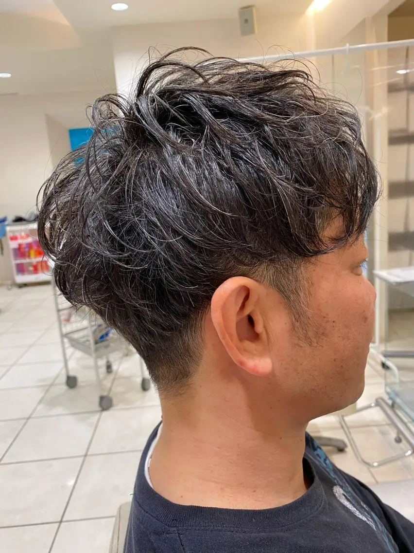 パーマ メンズ メンズパーマ 副店長ユウタのヘアスタイル