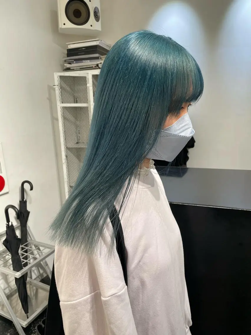 ロング カラー パーマ ヘアアレンジ メンズ キッズ ネイル マツエク・マツパ アイブロウ メンズブリーチ ブリーチ ブルーカラー ブルー グリーン カット ヘアカラー トリートメント 艶ハイトーン/ヘア アレンジAYAKAのヘアスタイル