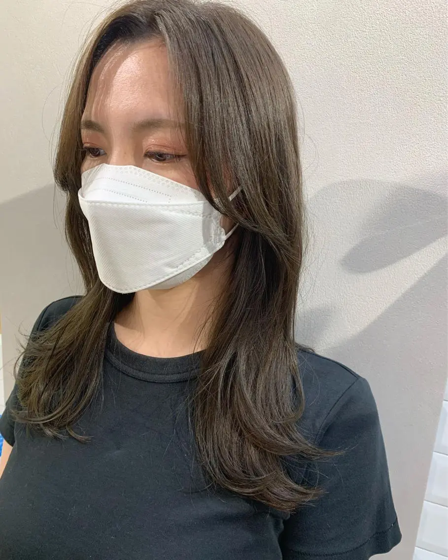 ロング カラー アッシュ アッシュグレー アッシュグレージュ 透明感カラー グレージュ hubhair レイヤー/透明感のヘアスタイル