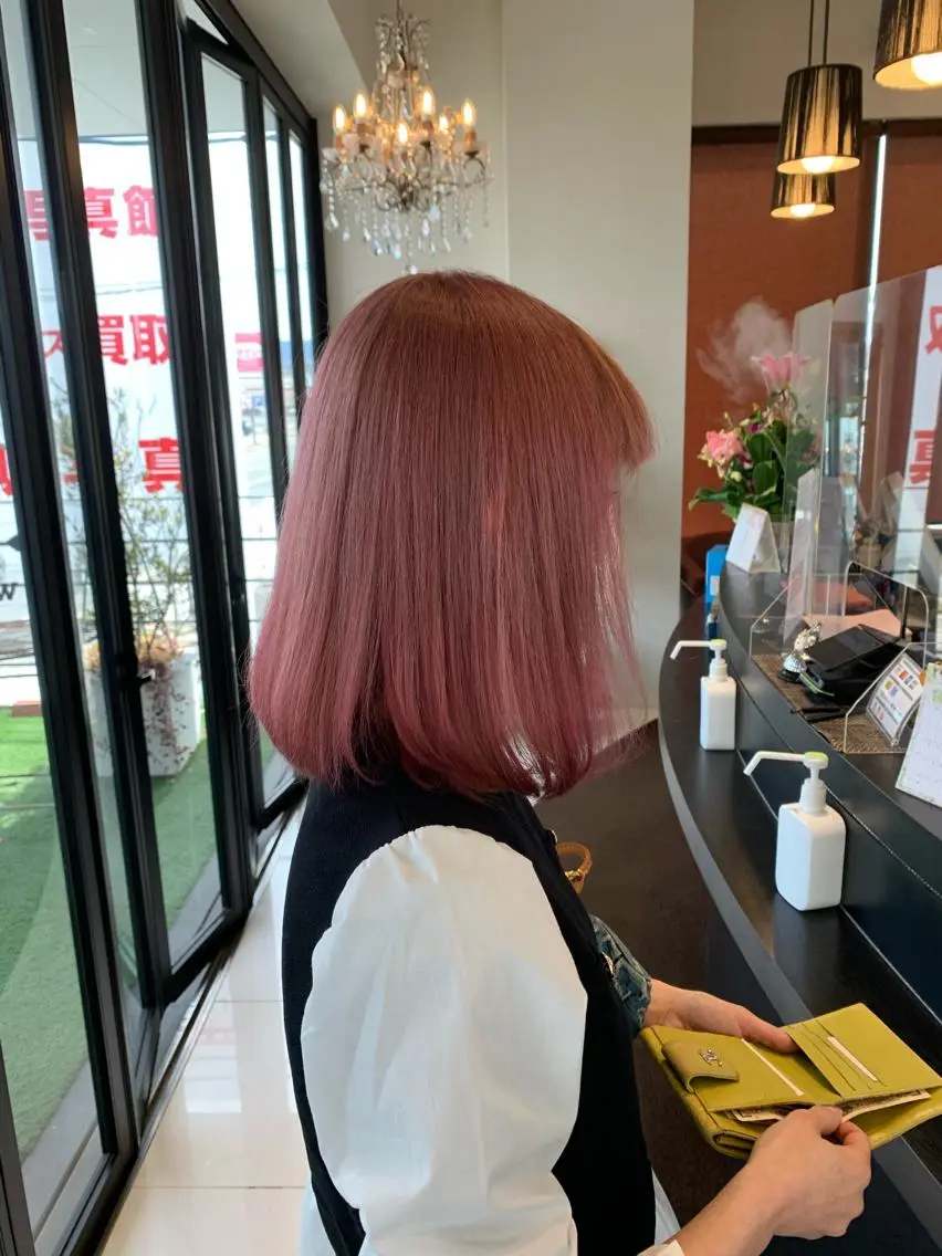 ミディアム ボブ タカハシ ヨシヒトのヘアスタイル