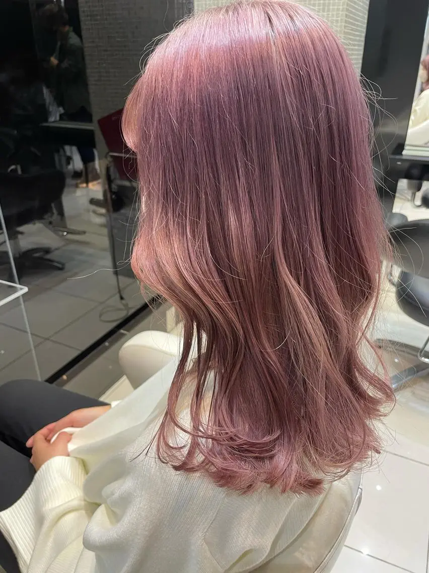 ロング カラー ピンクカラー 女性リピ90%🍨 🩷佐藤みずきのヘアスタイル