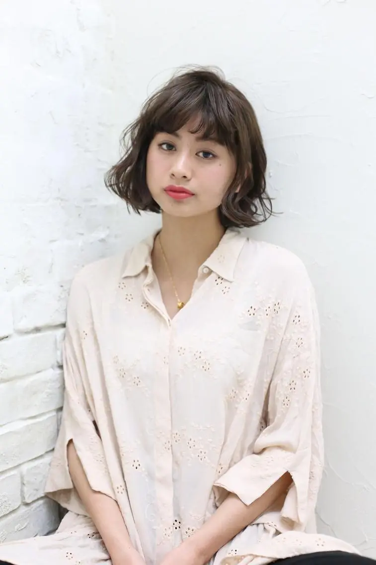 ミディアム 小林 永佳のヘアスタイル