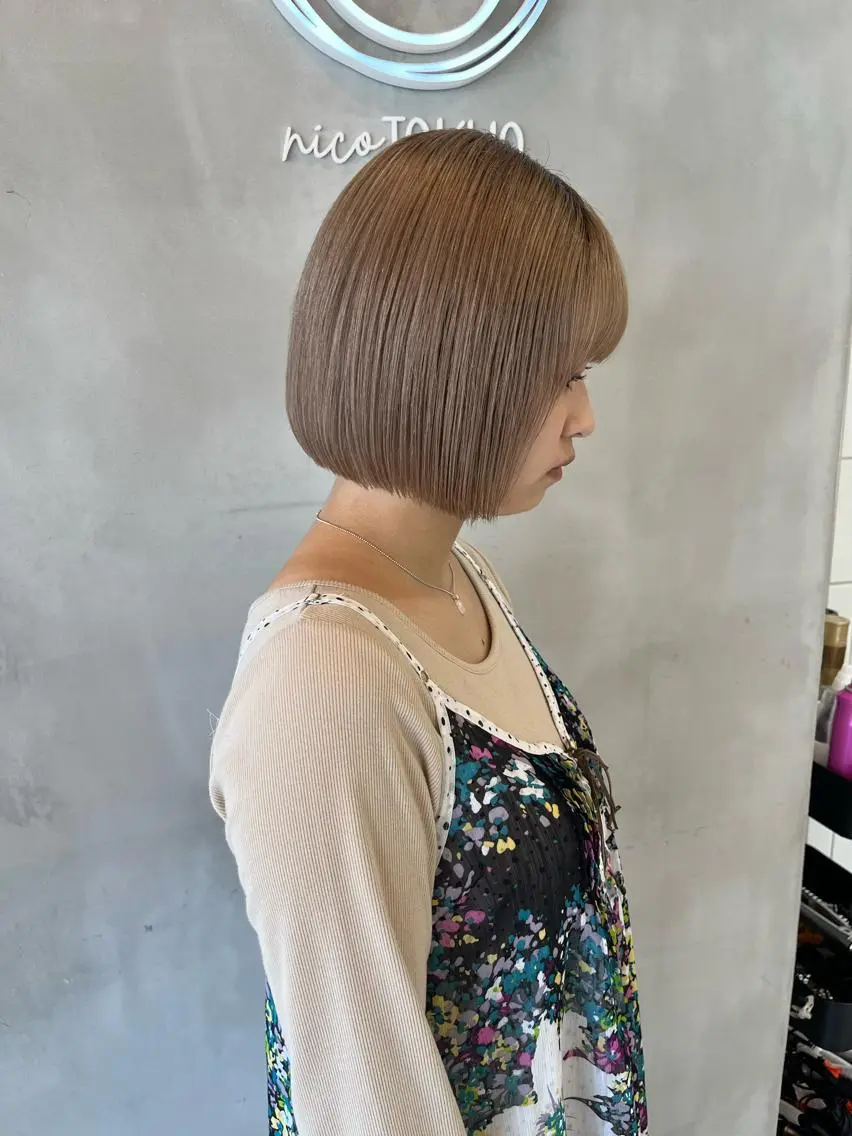 ミディアム 縮毛矯正ボブ&顔まわ レイヤー♡TOMOEのヘアスタイル