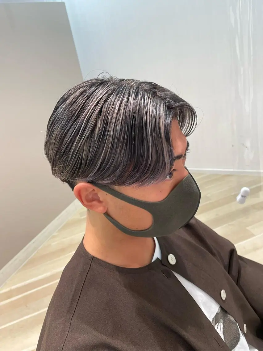 カラー メンズ メンズハイライト メンズメッシュ ハイライトカラー メッシュ 色川 優斗《髪質改善》のヘアスタイル