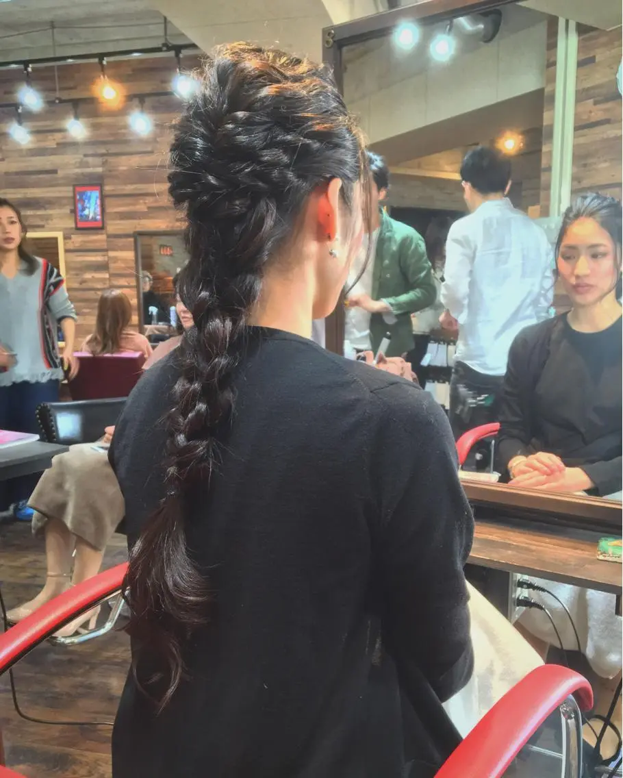 ロング ヘアアレンジ 三つ編み 川名 充✂️のヘアスタイル