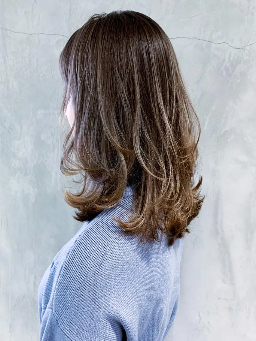 セミロング カラー ヘアアレンジ パーマ レイヤーカット ITbyALBUM 中野店のヘアスタイル