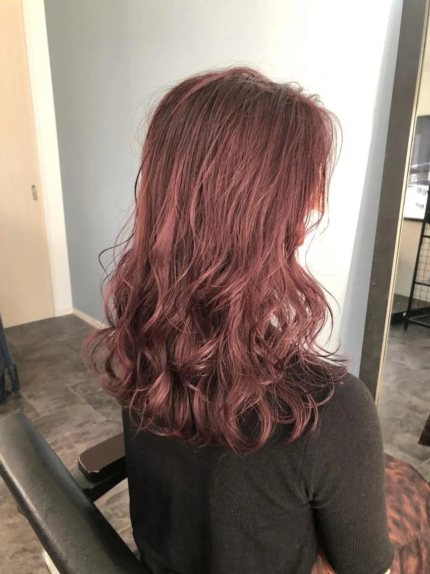 セミロング カラー ブリーチ ダブルカラー ブリーチなしカラー ピンクカラー ヘアカラー トリートメント 【 DIPTH 】 代表コウキ🥇のヘアスタイル