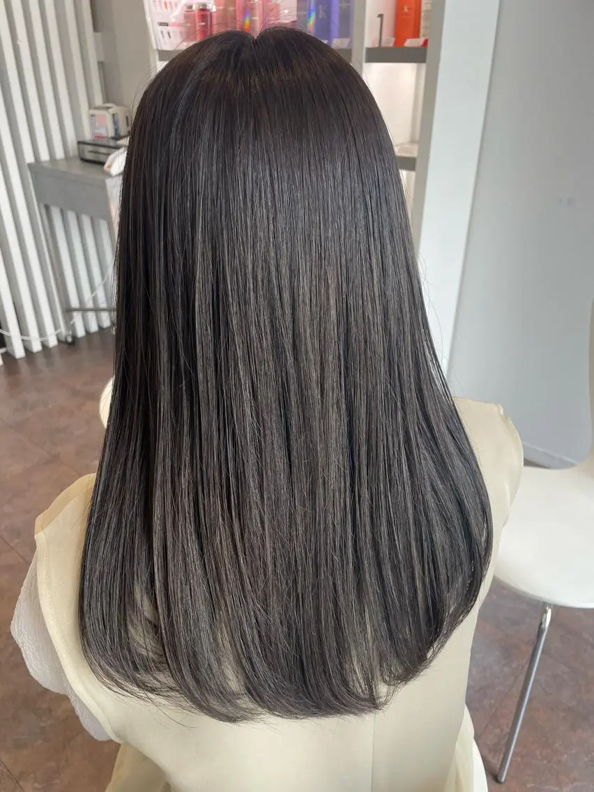 ロング ヘアカラー ナチュラルカラー 児玉優香のヘアスタイル