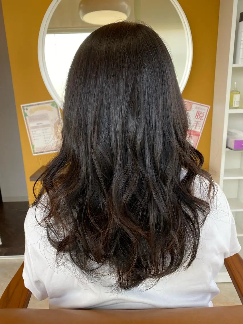 セミロング 似合わせカット 俵石 梨沙のヘアスタイル