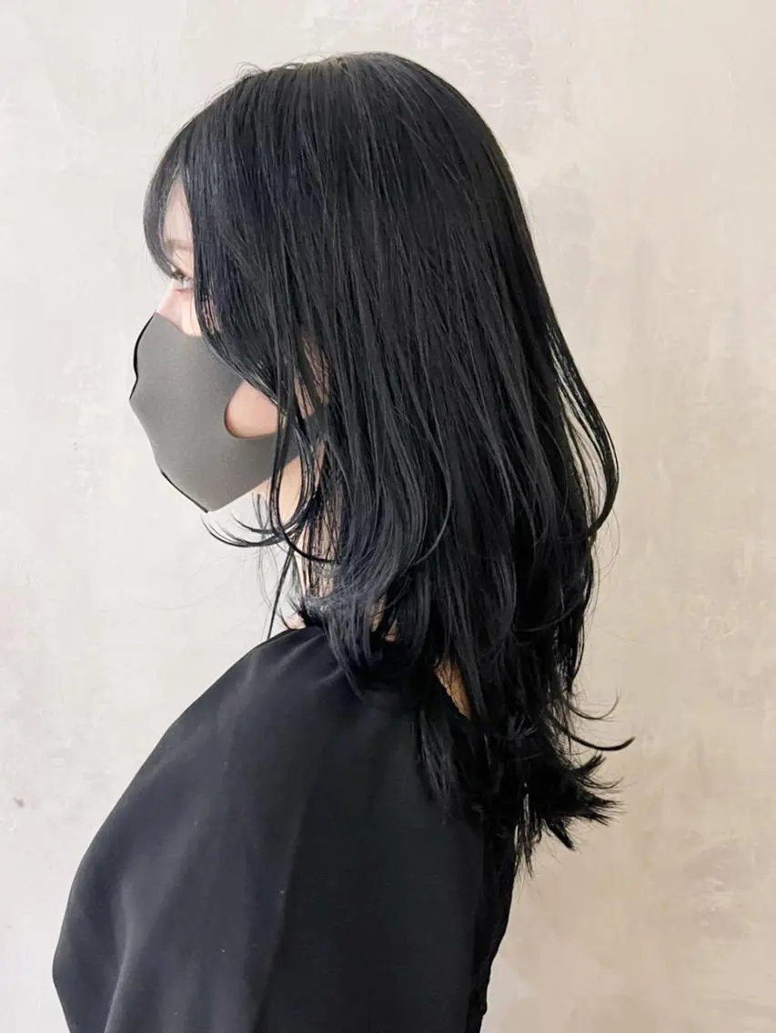 ミディアム カラー パーマ ヘアアレンジ 黒髪 ネイビーカラー レイヤーカット ITbyALBUM 八王子店のヘアスタイル