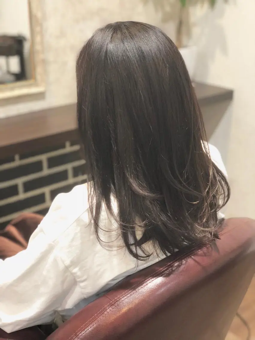 セミロング カラー カット ヘアカラー トリートメント 佐藤 輝幸のヘアスタイル