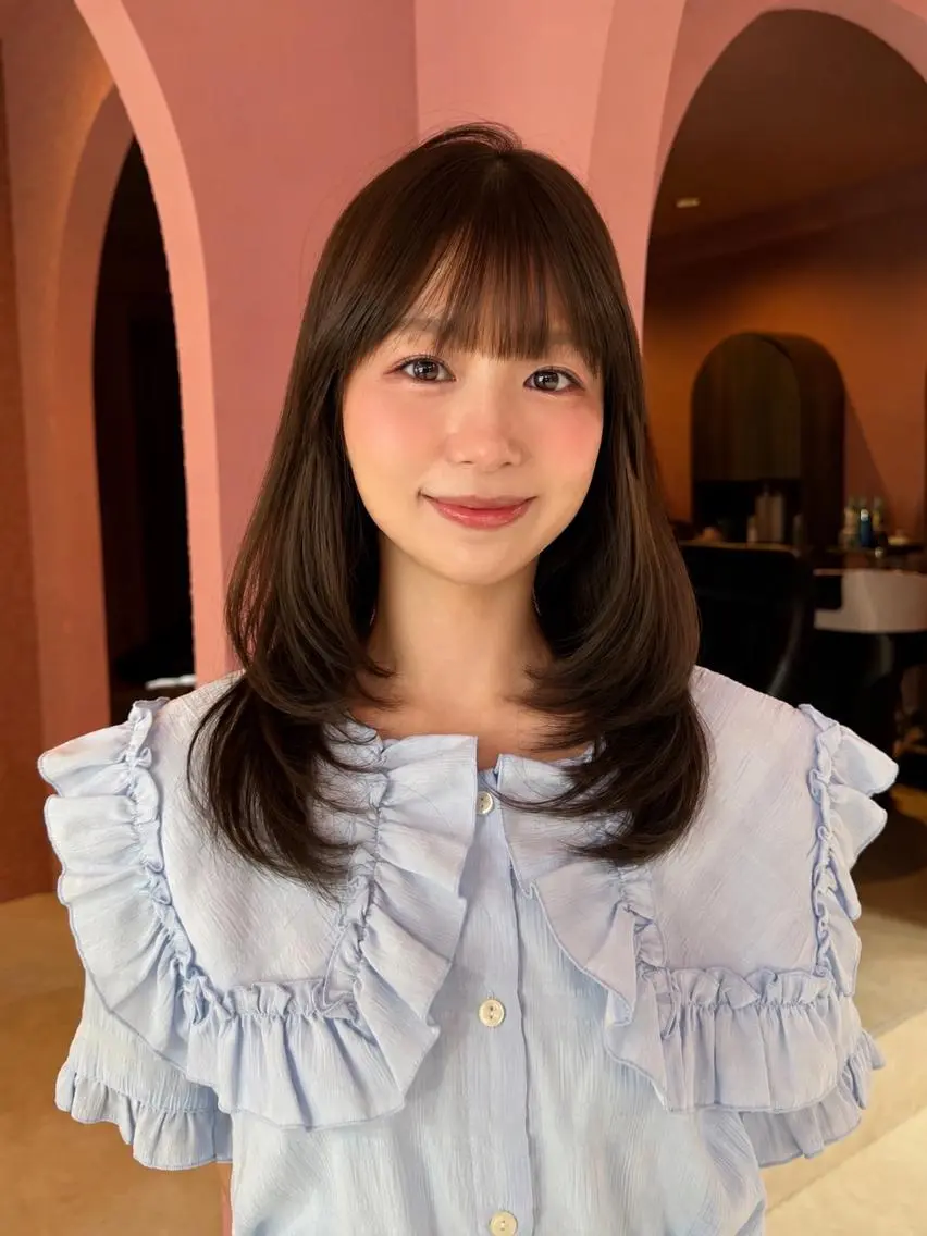 ミディアム 韓国風ヘア レイヤーカット 透明感カラー♡ 原宿美容室¦Rinaのヘアスタイル