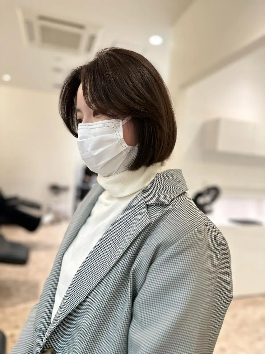 ショート カラー 切りっぱなしボブ ショートボブ グレージュ ボブ 顔周りカット 🌿レイヤー/ブリー チ/🌿JINのヘアスタイル