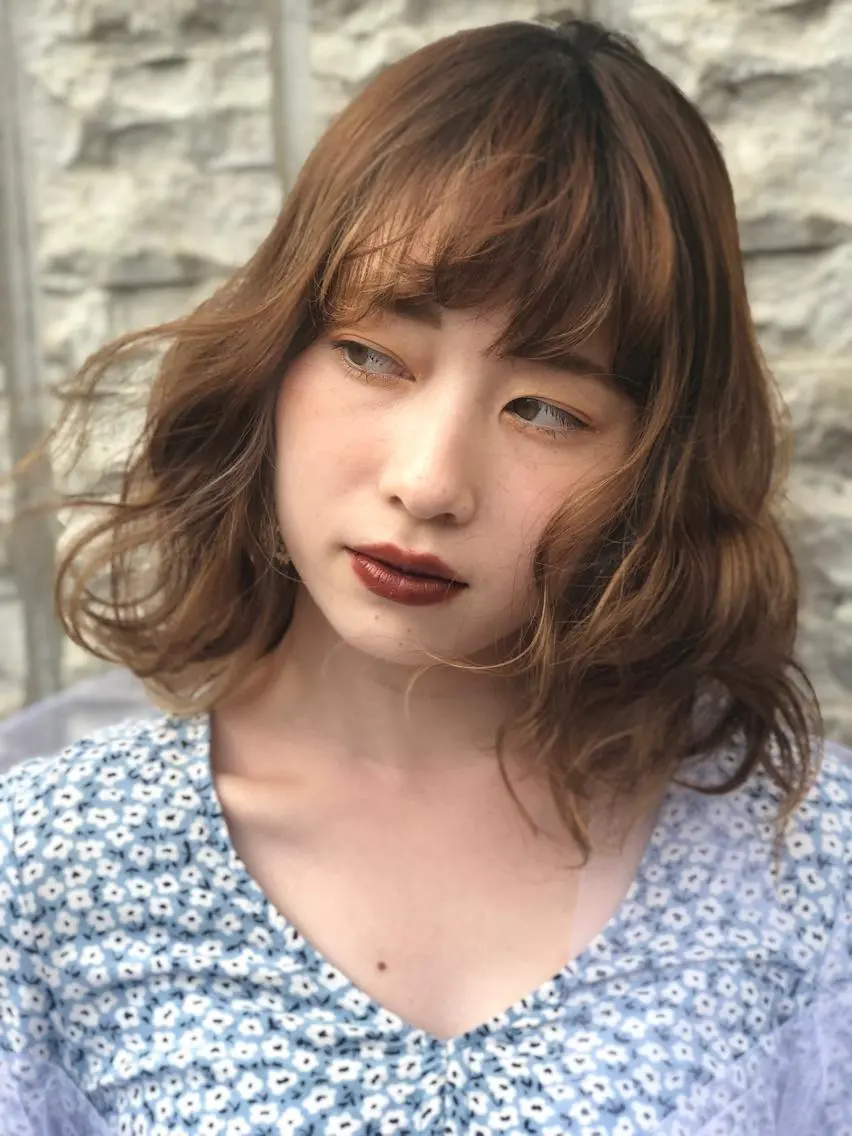 ミディアム カラー 似合わせカット 美髪矯正 韓国レイヤーのヘアスタイル