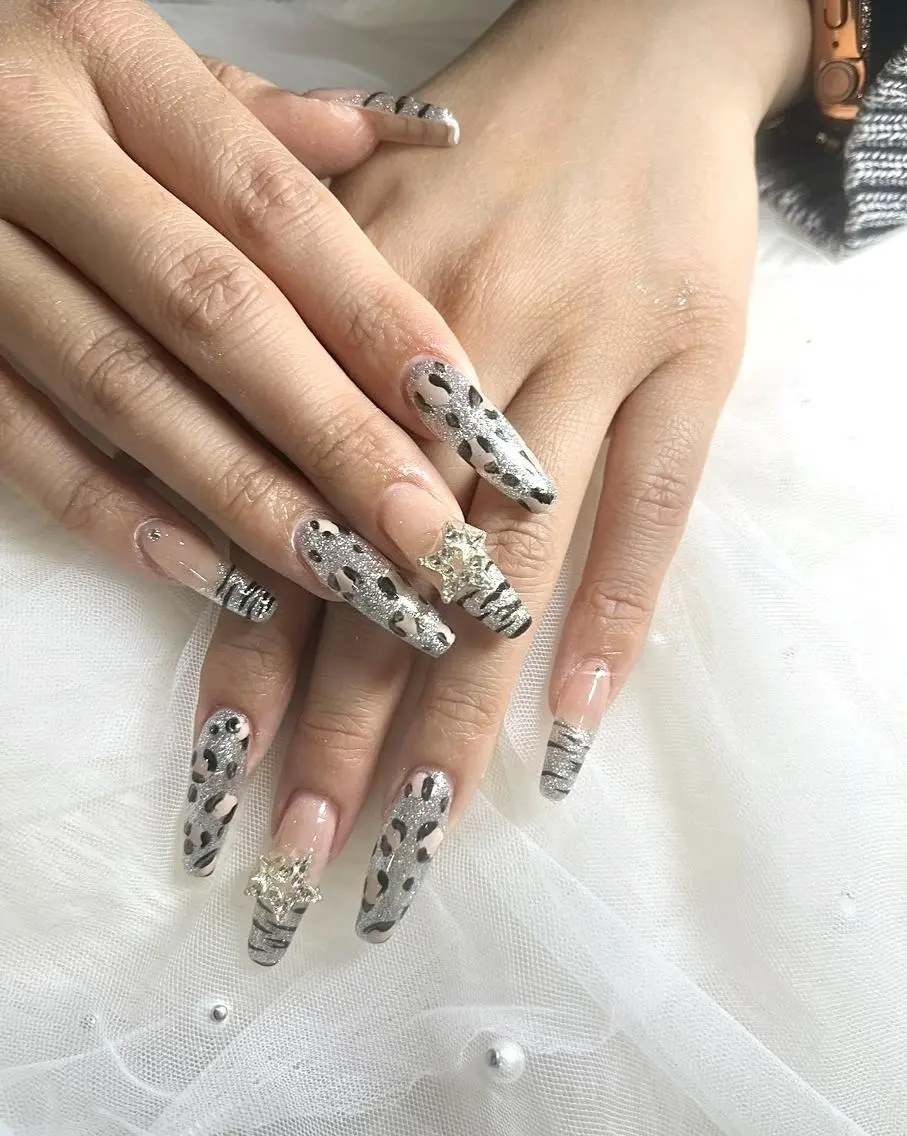ネイル アニマル柄 nail salon Ellisのネイルデザイン