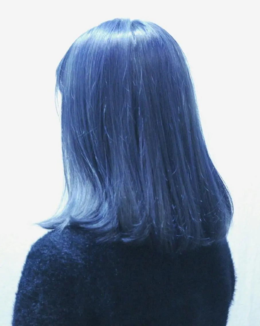 セミロング カラー ネイビーカラー ショートヘア💫 ハイトーン西田拓馬のヘアスタイル