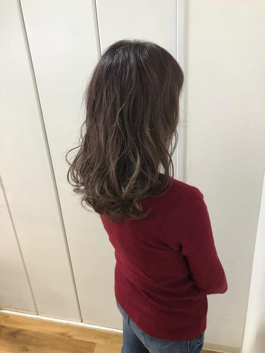セミロング カラー ベージュカラー ピンクカラー ピンクベージュ カット ヘアカラー トリートメント ブリーチ特化 梅田本多翔のヘアスタイル