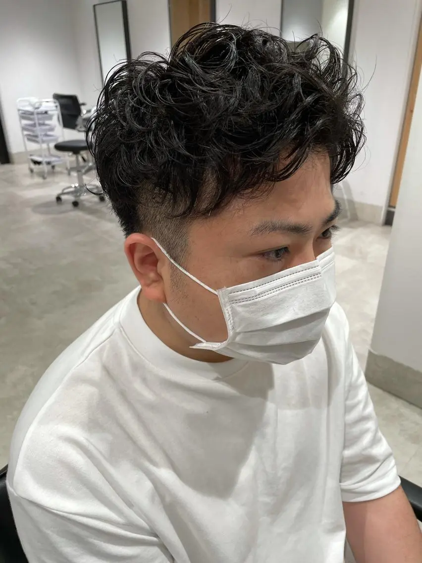 ショート カラー パーマ ヘアアレンジ メンズ パーソナルカラー合わ せたカラー🤍なつみのヘアスタイル