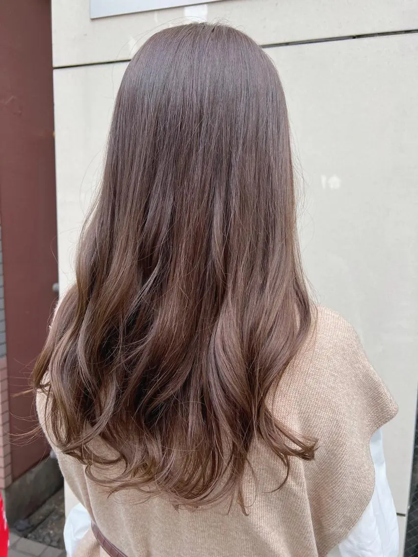 ロング カラー ベージュカラー ブリーチ ブリーチなしカラー オリーブベージュ 艶髪 ♡Tomiyaのヘアスタイル
