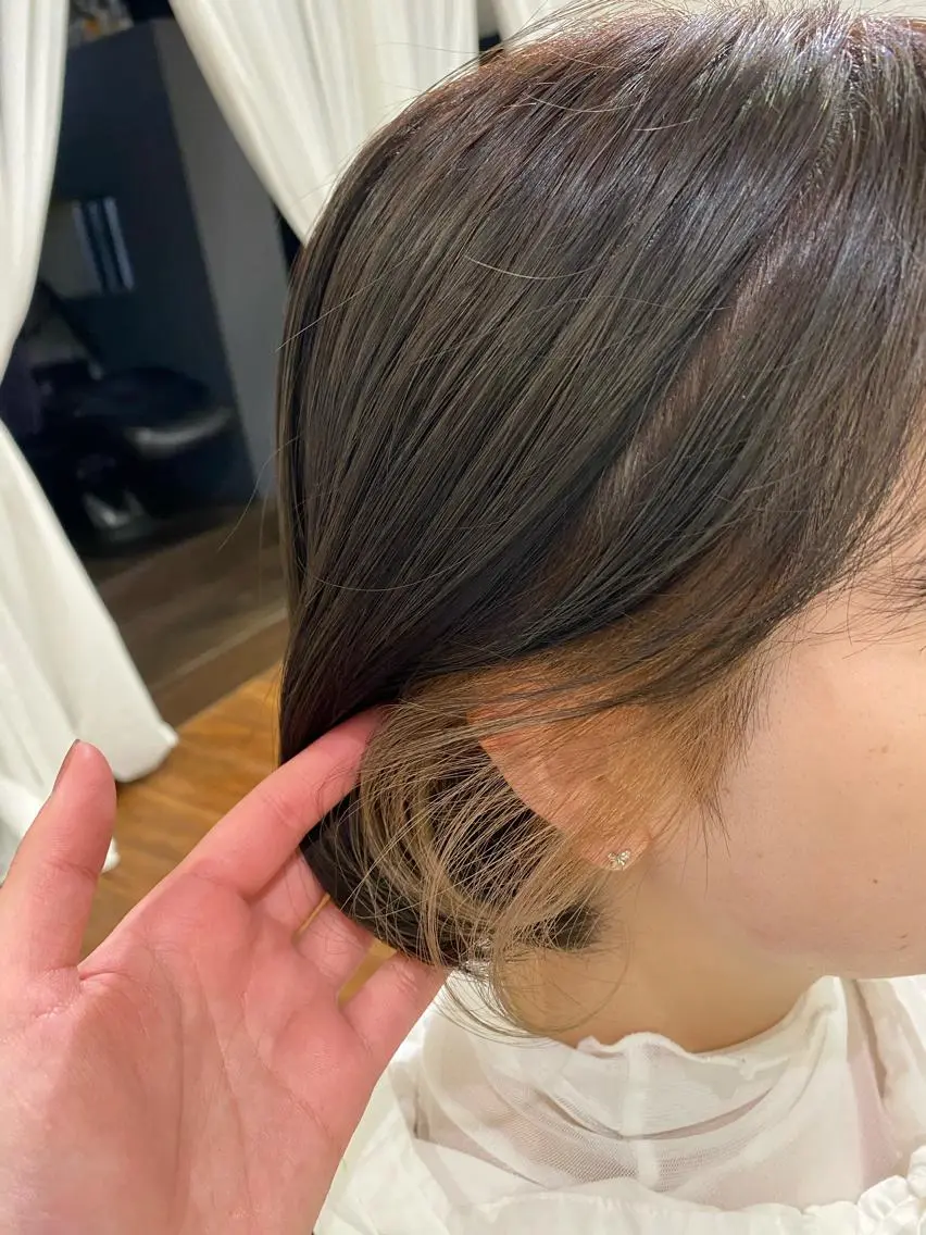 ショート カラー JESSI / Sopiのヘアスタイル