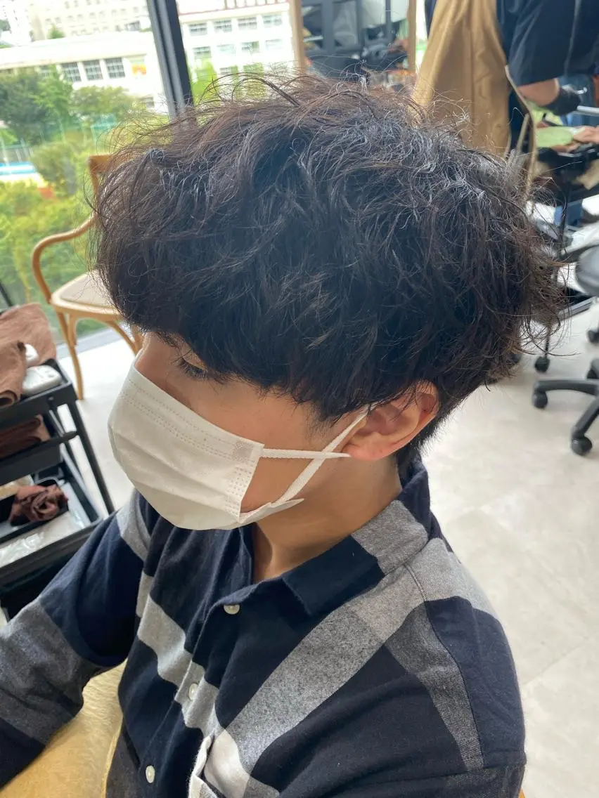 パーマ メンズ カット パーマ トリートメント 似合う髪型見つけます AYAKAのヘアスタイル