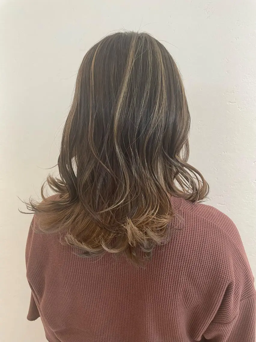 ミディアム カラー ヘアカラー 高木 櫻のヘアスタイル