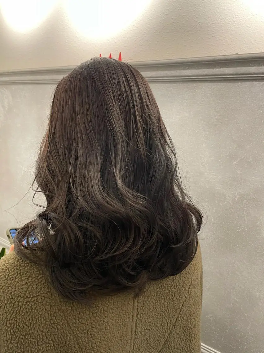 ミディアム カラー 新宿ブリーチ カラー美容師YUGOのヘアスタイル