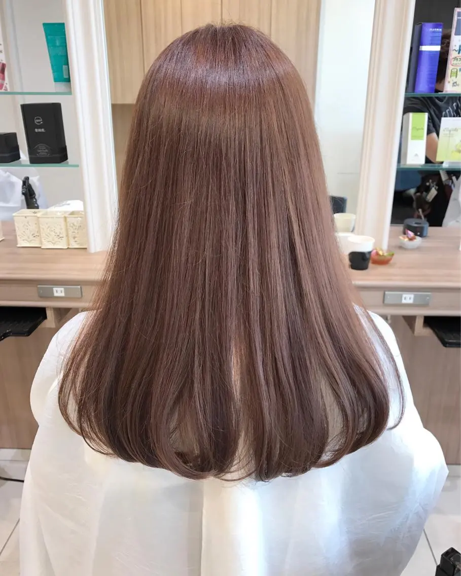 ロング ヘアカラー トリートメント "オクムラ タクヤ"のヘアスタイル