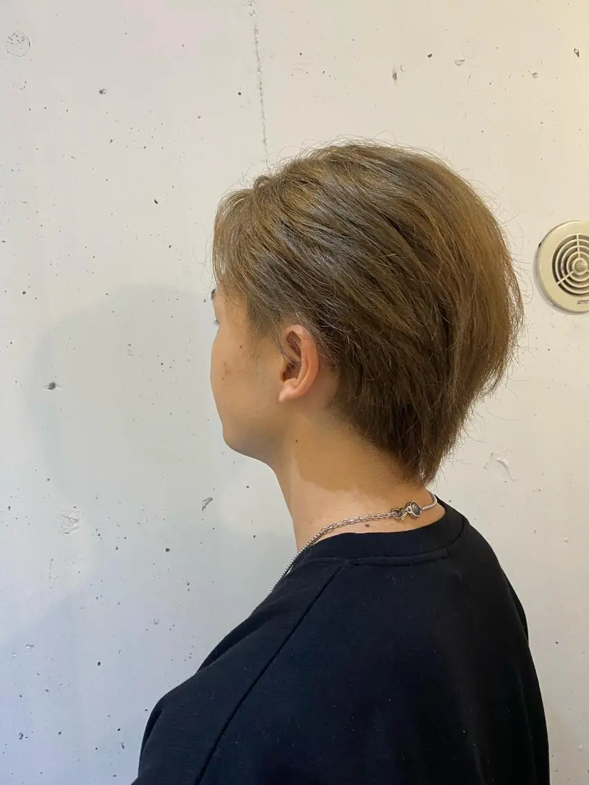 カラー ブリーチ . SHIZUKAのヘアスタイル