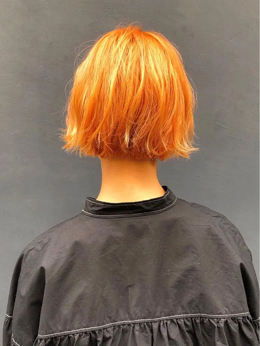 ショート カラー ベージュカラー ブリーチ オレンジ オレンジベージュ カット ヘアカラー トリートメント ブリーチ😼 ボブ✍️レイヤーのヘアスタイル