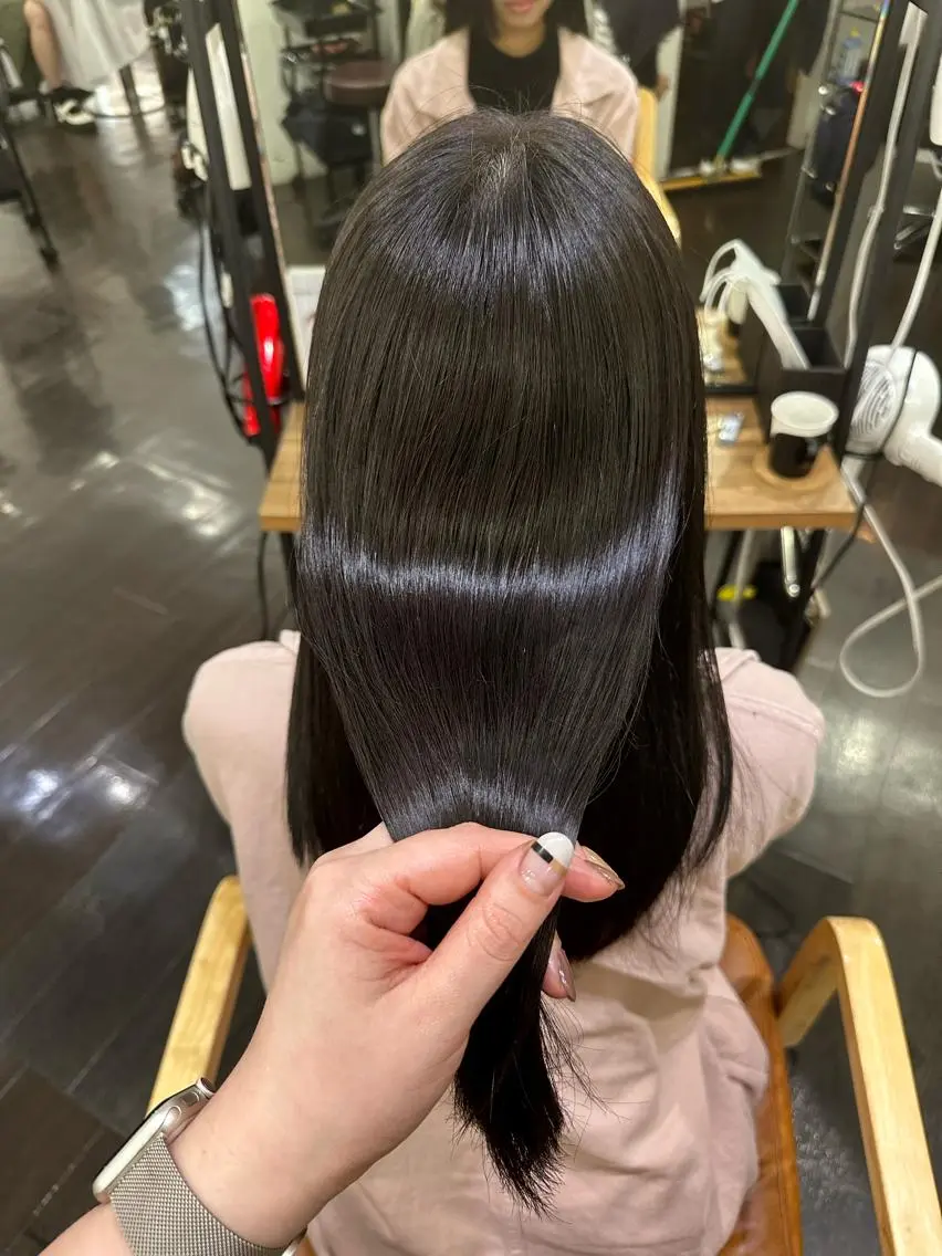セミロング カラー ヘアアレンジ DANY🦋名駅✂︎ 艶髪/透明感カラーのヘアスタイル