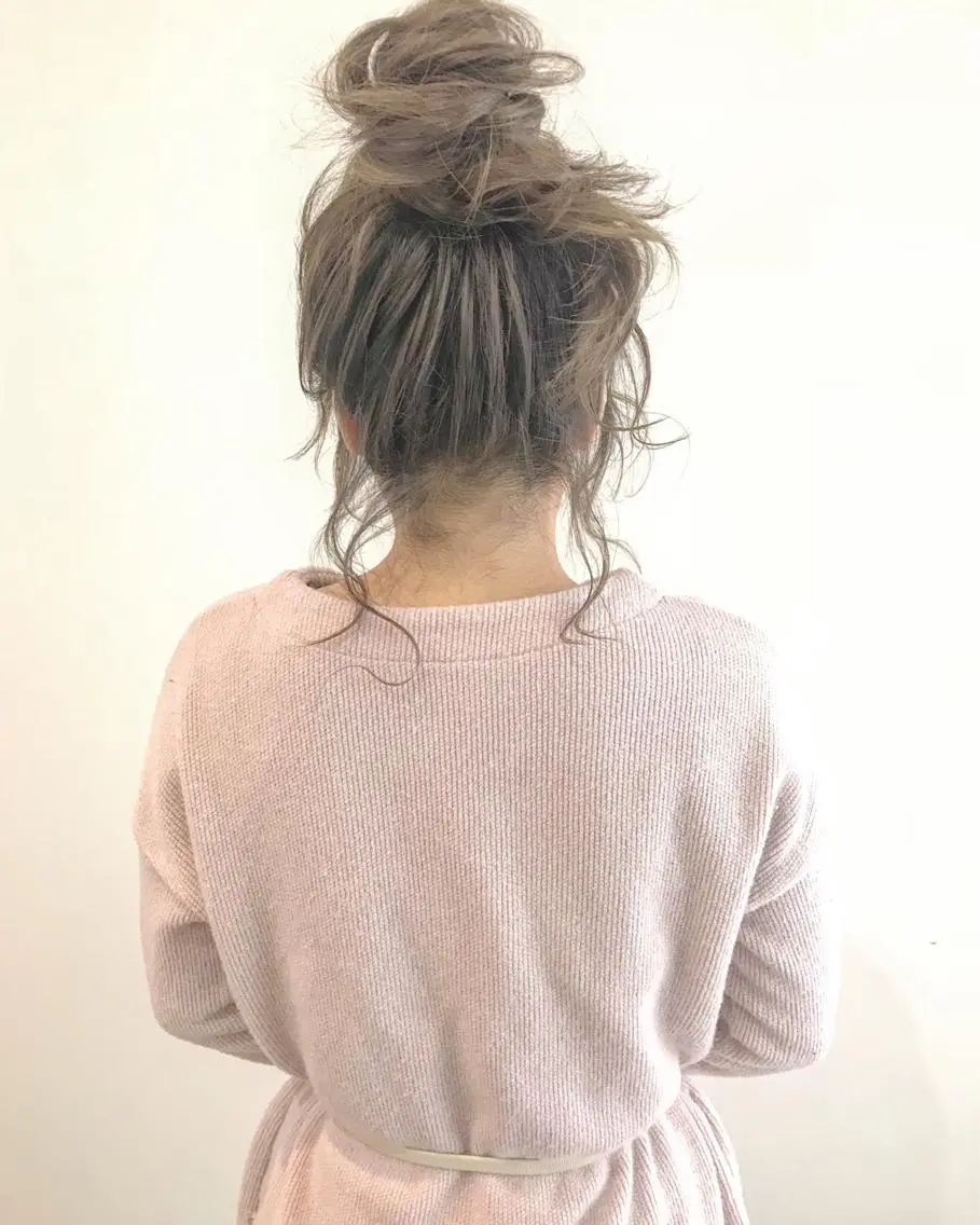 ミディアム ヘアアレンジ 外国人風カラー ハイライト おくれ毛 Mariana/ 鶴原-ハイライトのヘアスタイル