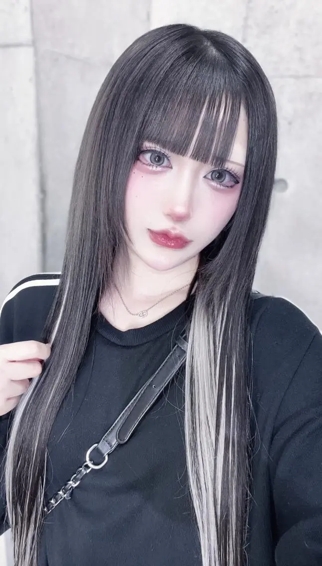 カラー ブリーチ/ウルフ特化 渋谷カルチャー交差点のヘアスタイル