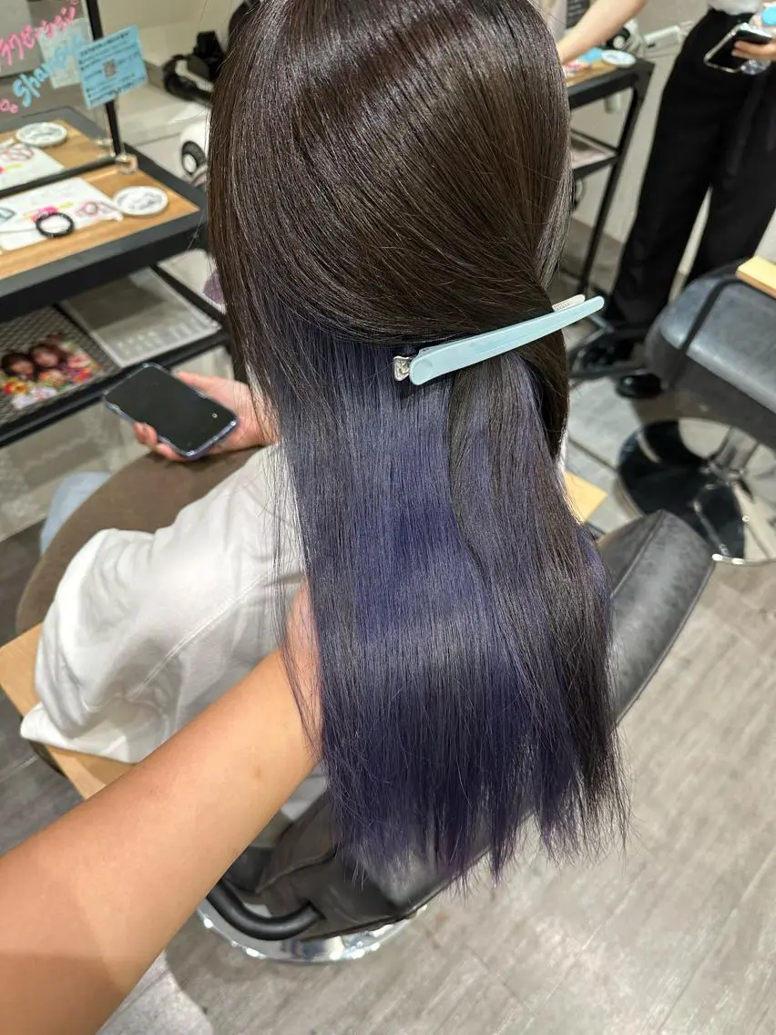 セミロング カラー ブルーカラー ラベンダーカラー 艶髪レイヤー上田 紗也🇰🇷💗のヘアスタイル