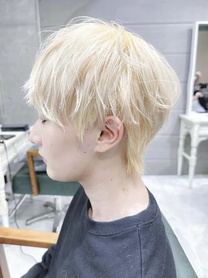 ショート カラー ヘアアレンジ ブリーチ ケアブリーチ 透明感カラー デザインカラー ハイトーンカラー Days 透明感カラーのヘアスタイル