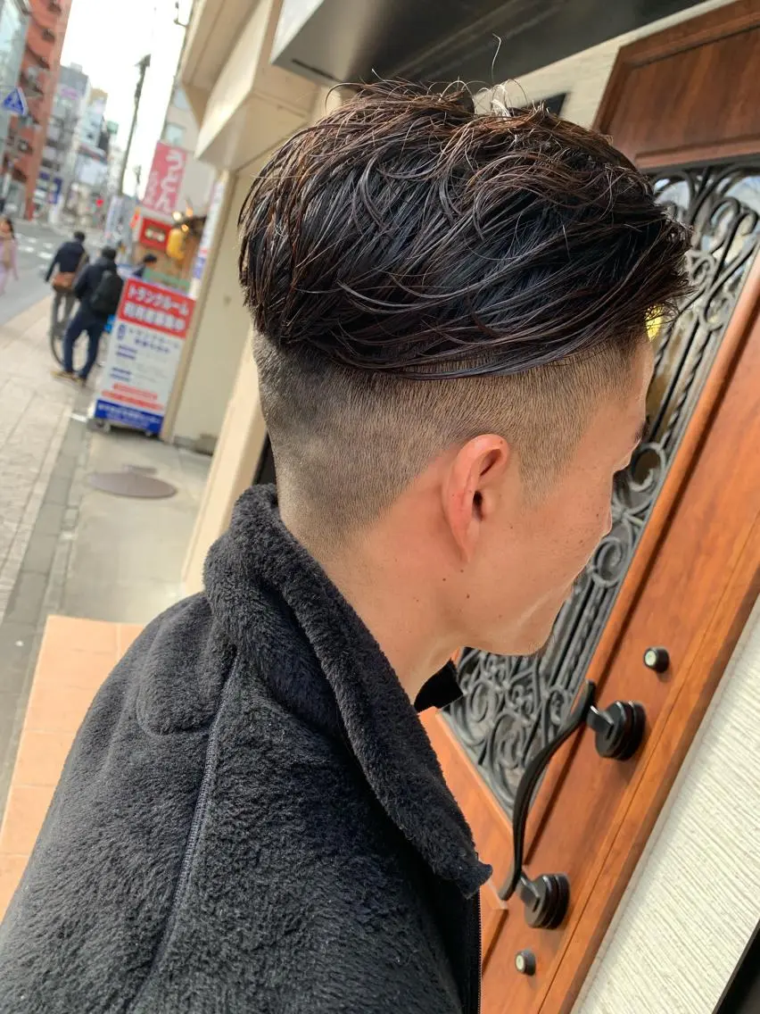 ショート パーマ メンズ メンズパーマ 刈り上げ くせ毛 yoshi （髙橋）のヘアスタイル