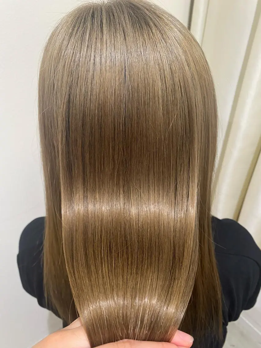 ロング 髪質改善 トリートメント やまもとゆうり 艶カラー🫧のヘアスタイル