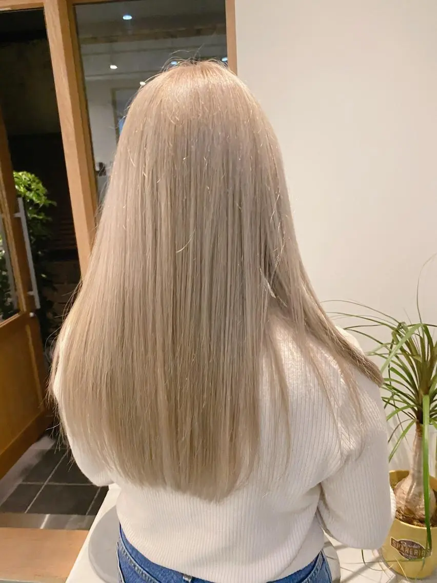 ロング カラー 美髪ストレート 川本雄己のヘアスタイル